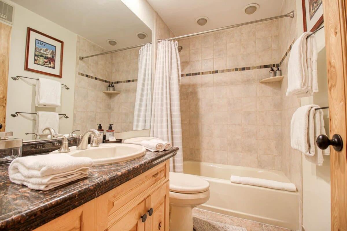Unit 520 - 3Br Condo With Balcony Views Avon Buitenkant foto
